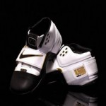 Another look at the “Black-Toe” Nike Zoom Soldier