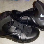 Zoom LeBron IV ‘Vader’ Player Exclusive