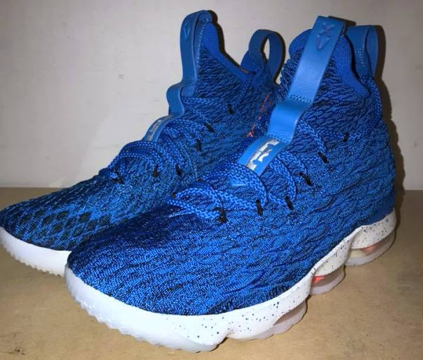 lebron 15 shoes blue
